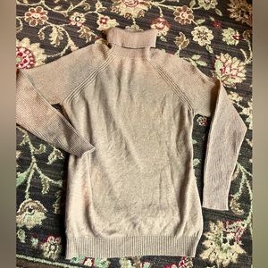 Camel brown Merino Wool blend Turtleneck sweater • size Medium
